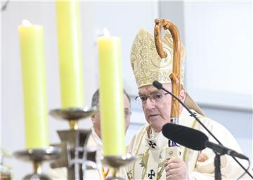 Kardinal Bozanić čestitao mons. Kutleši i zahvalio papi