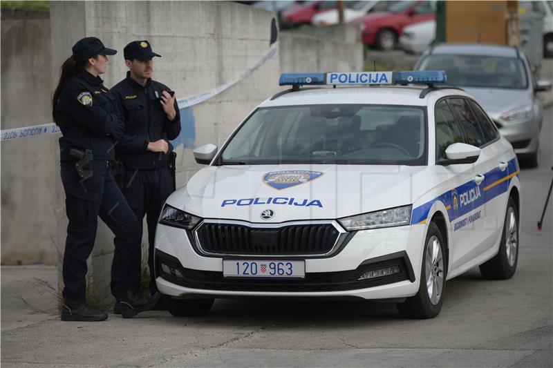 Izgorjela dva automobila u Žbandaju kod Poreča