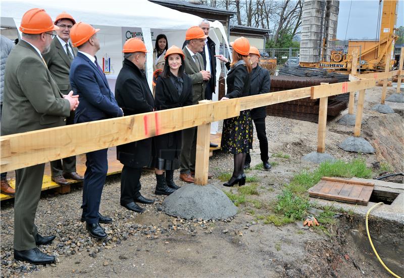 Ministrica Vučković na otvorenju radova u Upravi šuma Podružnici Karlovac 