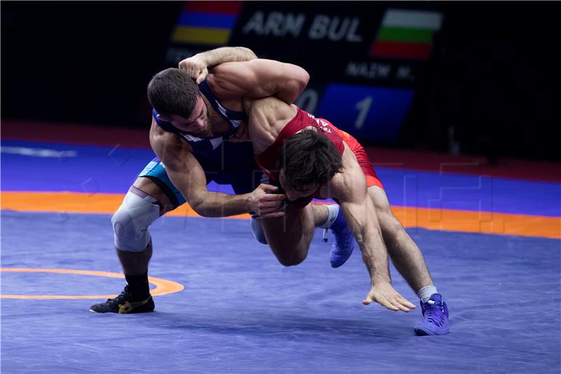 EP hrvanje,  do 65kg, polufinale , Vazgen Tevanyan vs. Mikyay Salim Naim 