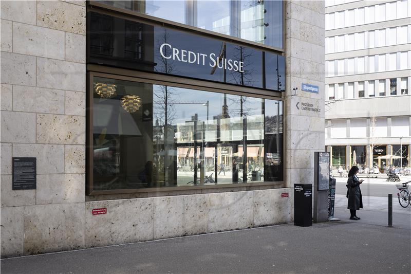 Credit Suisse ometao istragu računa povezanih s nacistima - američki senatori