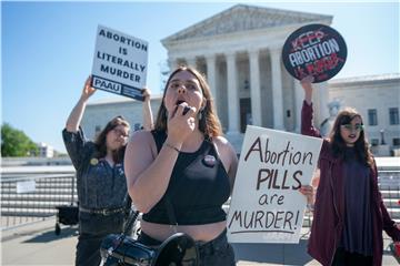 USA GOVERNMENT SUPREME COURT ABORTION