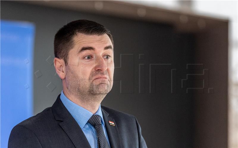 Filipović: Pokretanje rafinerije u Rijeci krajem travnja ili početkom svibnja