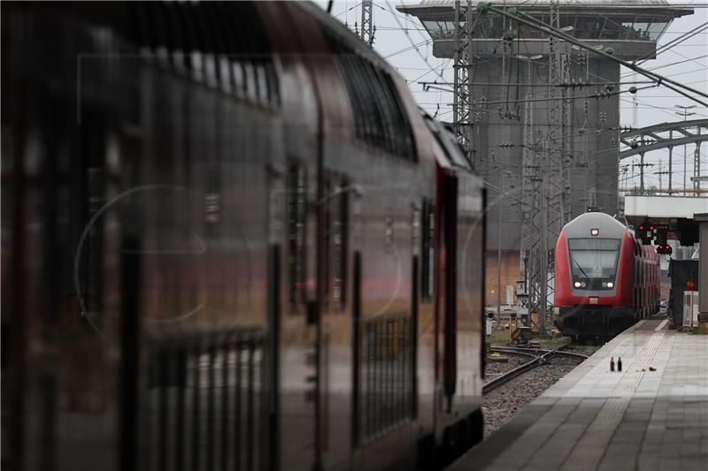 Njemačka: Štrajk radnika željeznice i radnika u zračnim lukama