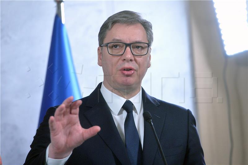 Vučić for boycotting Kosovo local elections, says EU spokesman should be ashamed