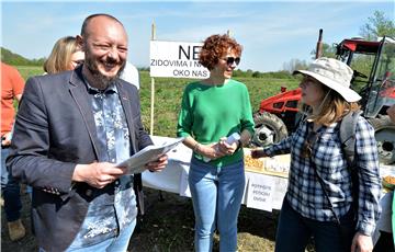 Aktivisti protiv nasipa, a za arheološko istraživanje na ušću Dobre u Kupu