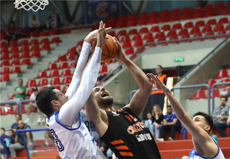 Utakmica 7. kola Lige za prvaka košarkaša Cibona - Cedevita Junior