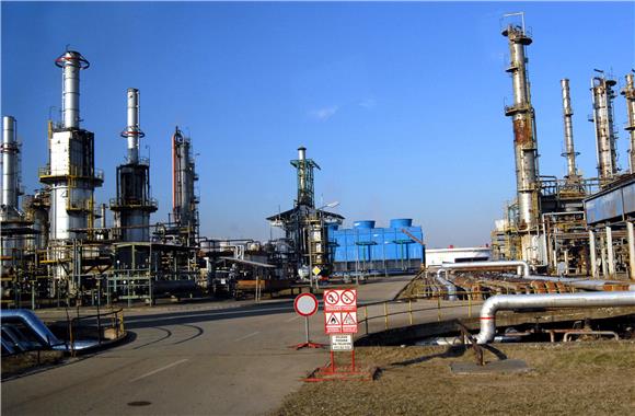 Russian oil refineries in Bosnia accumulating losses