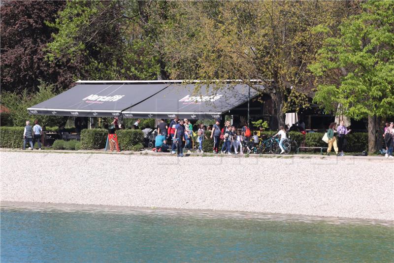 Grad Zagreb: Na Jarunu šire biciklističke staze i ZET-ov autobus oko jezera