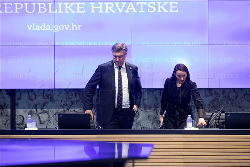 PM: Law on Croatian language does not envisage any penalisation