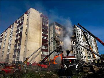 Najmanje 12 mrtvih u najvećim ruskim zračnim napadima na Ukrajinu u dva mjeseca