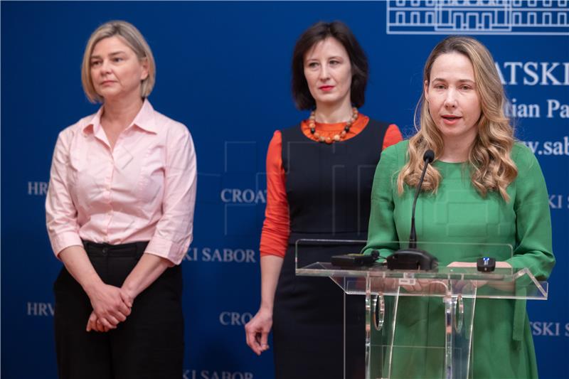 Konferencija za medije oporbenih Klubova zastupnika