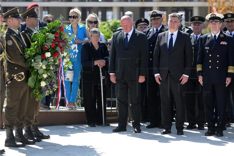 Predsjednik na svečanoj prisezi i dodjeli beretki pripadnicima 3. mehanizirane bojne 