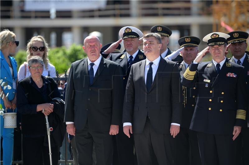 Predsjednik na svečanoj prisezi i dodjeli beretki pripadnicima 3. mehanizirane bojne 