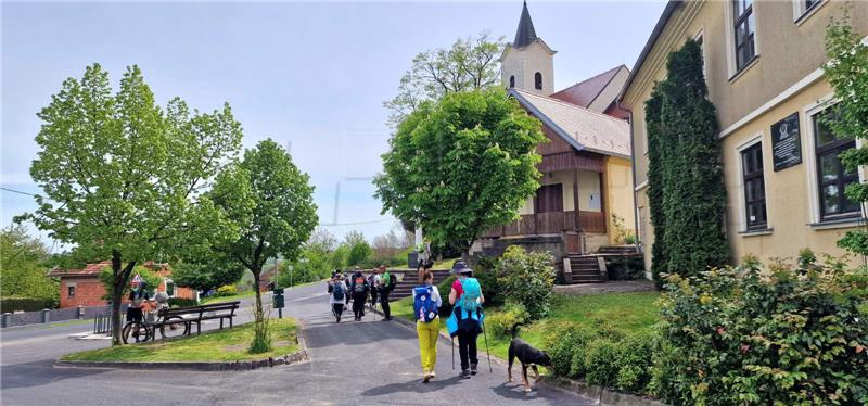 Zaživio Camino Banovina, hodočasnici oduševljeni Banovinom