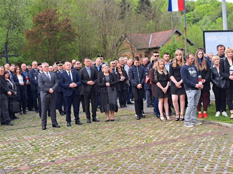 Otvoreno spomen-područje Logor Bučje