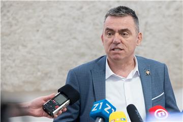 Mlinarić: Neistinito je da je među nestalima podjednak broj Srba i Hrvata