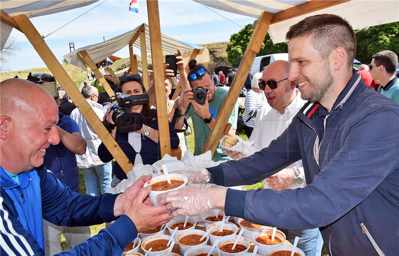 Osijek: Prigodno obilježavanje Međunarodnog praznika rada