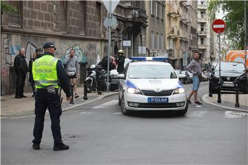 Beograd: Ubijeno osam učenika i djelatnik osiguranja u školi