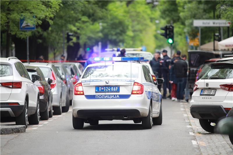 Beograd: Ubijeno osam učenika i djelatnik osiguranja u školi