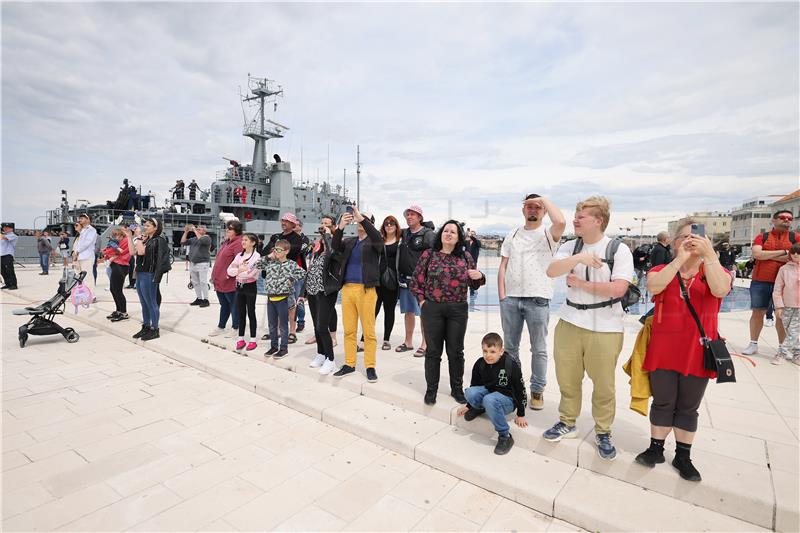 Zadar: Nastup akrobatske grupe Hrvatskog ratnog zrakoplovstva Krila Oluje