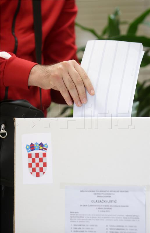  U nedjelju se održavaju manjinski izbori, bira se u 201 jedinici