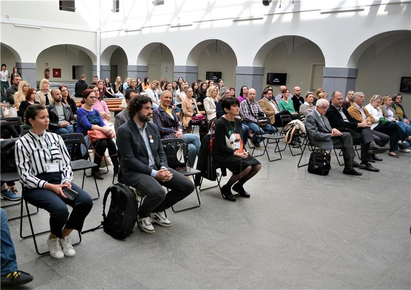 U Karlovcu započela dvodnevna STEM KA konferencija