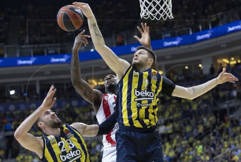 Fenerbahče izborio petu utakmicu