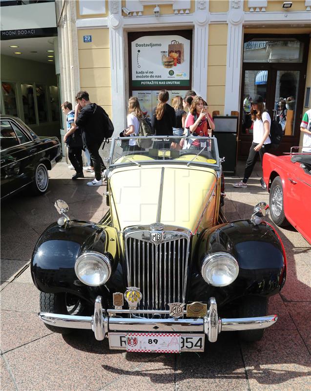 Rijeka: 27. međunarodni susret Oldtimer auto rally