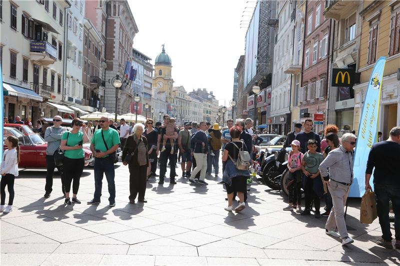 Rijeka: 27. međunarodni susret Oldtimer auto rally