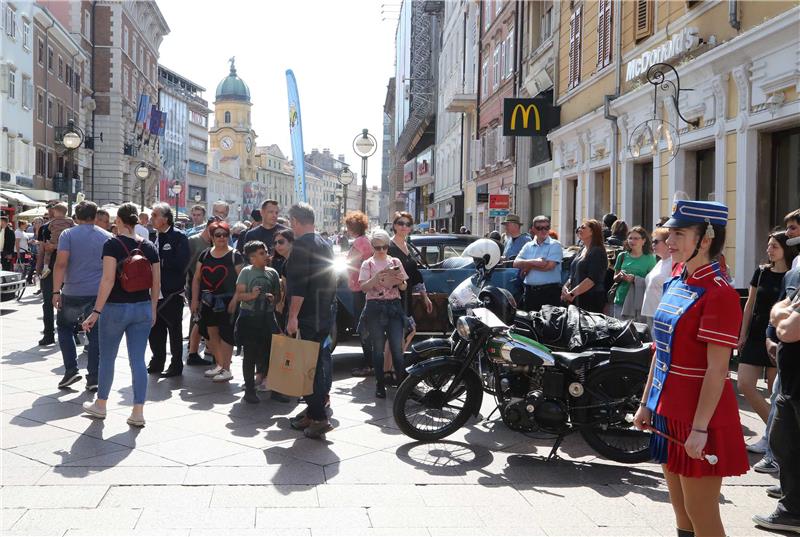 Rijeka: 27. međunarodni susret Oldtimer auto rally