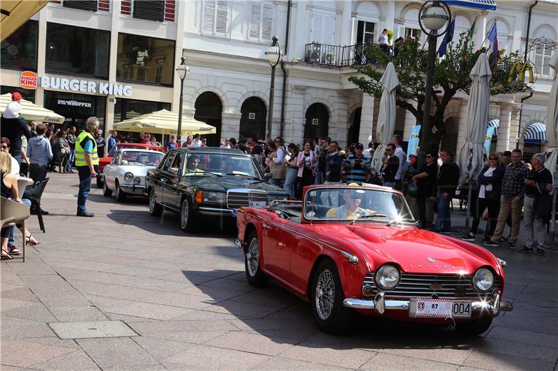 Rijeka: 27. međunarodni susret Oldtimer auto rally