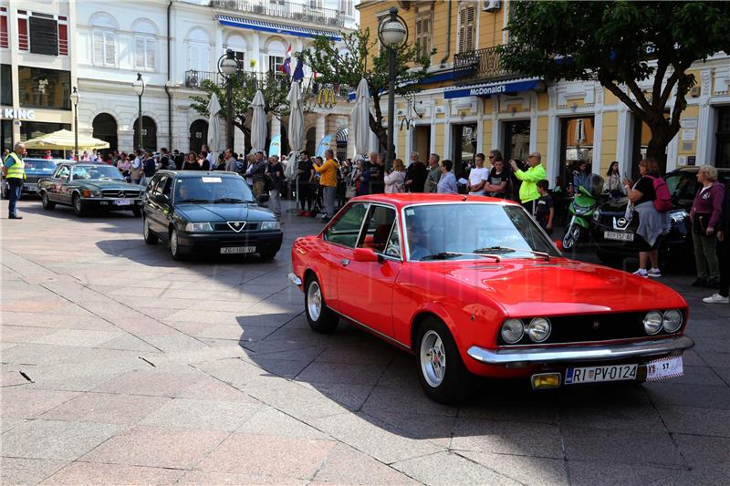 Rijeka: 27. međunarodni susret Oldtimer auto rally