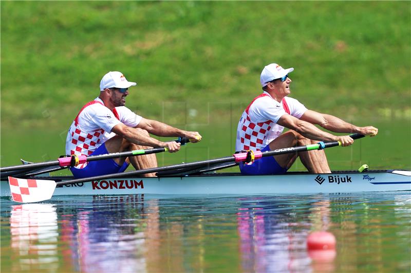 World Rowing Cup: Sinković brothers win double sculls gold