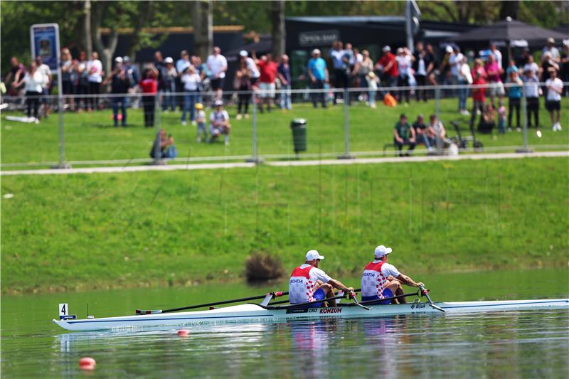 Martin i Valent Sinković osvojili zlatnu medalju na regati veslačkog Svjetskog kupa