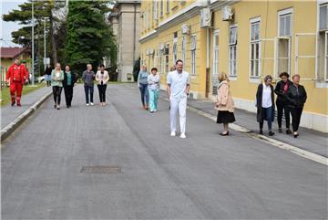 Bjelovar: Prosvjed medicinskih sestara i nemedicinskog osoblja