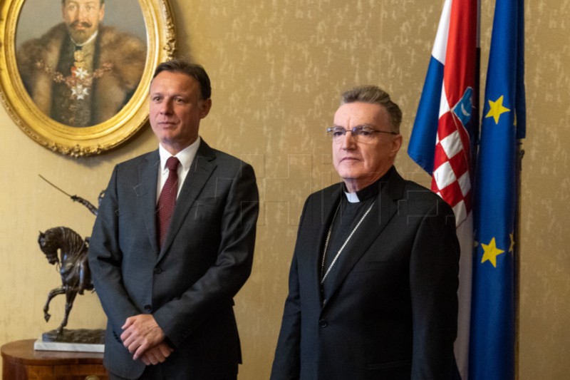 Parl. speaker thanks Cardinal Bozanić for more than 25 yrs of dedicated service