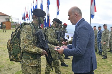 MORH: Polaznicima obuke Središta za razvoj vođa uručene diplome