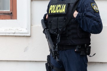 Duge cijevi pred Banskim dvorima