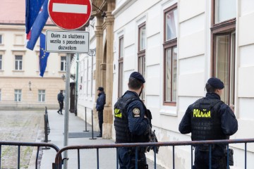 Policija u Banskim dvorima zbog prijetnji ubojstvom premijera i članova vlade