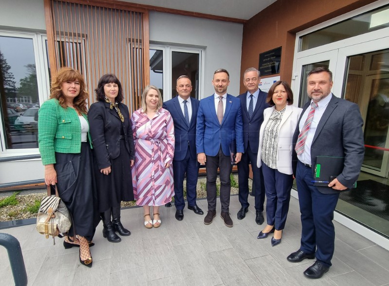 Minister Piletić opens Family Centre in Koprivnica