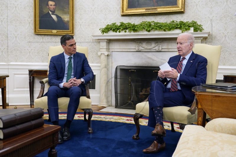 Washington: Biden i Sanchez istaknuli podršku Ukrajini