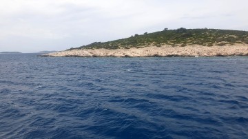 Potonula koćarica u  Zlarinskom kanalu, nema ozlijeđenih