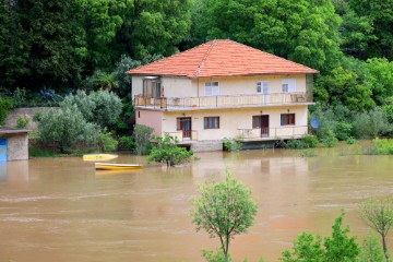 Obrovac: Zrmanja na nikad zabilježena 302 centimetra, za 39 cm nadvisila stari rekord