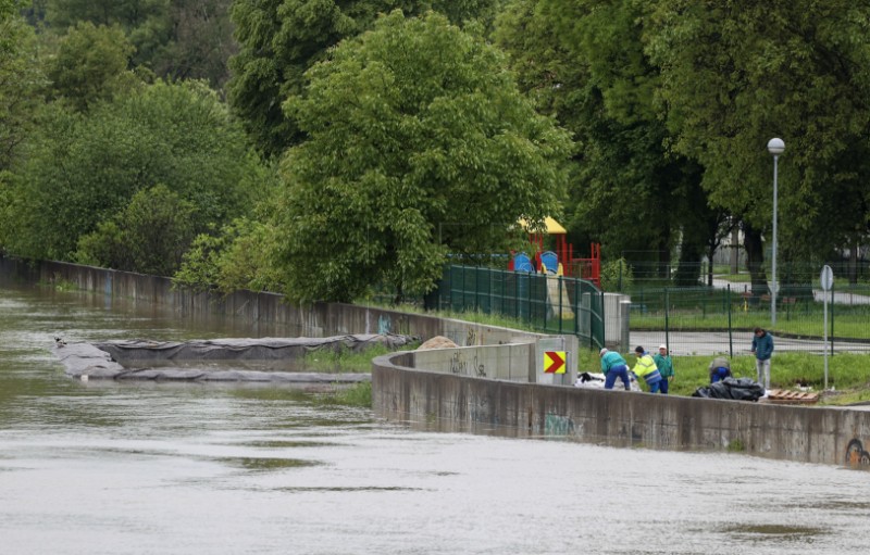 Visok vodostaj Kupe u Karlovcu