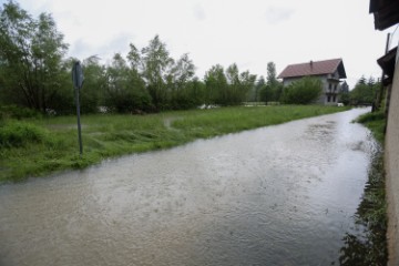 Poplavljene kuće u Dugoj Resi i Belavićima