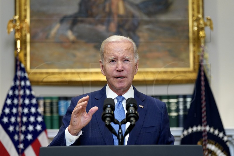 Biden i McCarthy: Moguć dogovor o dizanju granice duga 