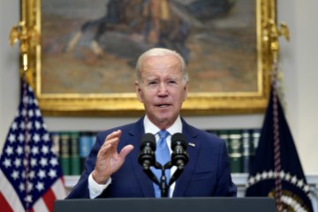 Biden i McCarthy: Moguć dogovor o dizanju granice duga 