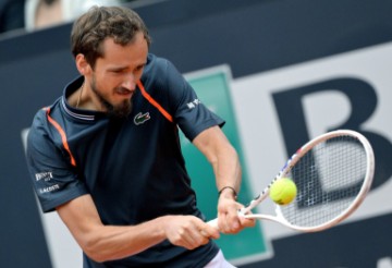 ATP Rim: Medvjedev u polufinalu, čeka Ćorića ili Tsitsipasa