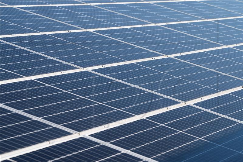 IEA: Solarni projekti prvi put nadmašuju izdatke za proizvodnju nafte